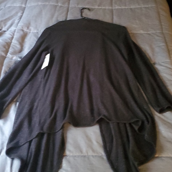 Cardigan - Picture 2 of 5